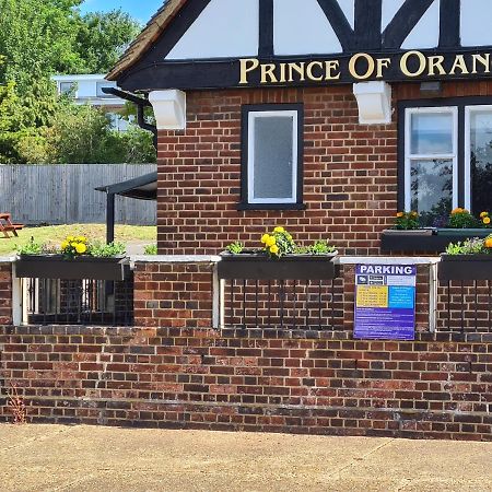 Prince Of Orange Hotel Gravesend Buitenkant foto