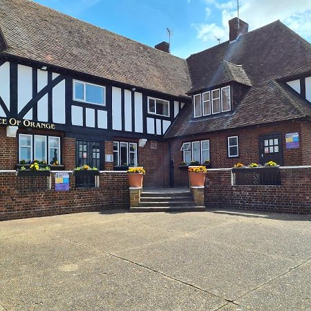Prince Of Orange Hotel Gravesend Buitenkant foto